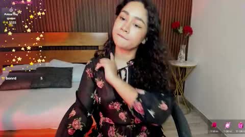 Snapshot of rossie_lanie_ chatting on 03.05.26 rossie_lanie_ online show from 03.05.26