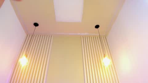 Snapshot of rossvega_ chatting on 09.23.25 Ross online show from 09.23.25