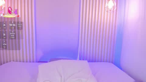 Snapshot of rossvega_ chatting on 12.16.25 Ross online show from 12.16.25