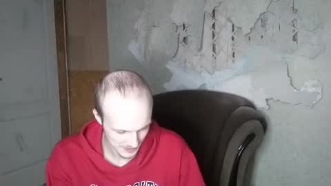 Snapshot of rostislav00 chatting on 12.12.24 Ros online show from 12.12.24