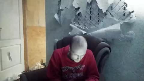 Snapshot of rostislav00 chatting on 01.25.25 Ros online show from 01.25.25