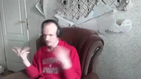 Snapshot of rostislav00 chatting on 02.22.25 Ros online show from 02.22.25