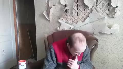Snapshot of rostislav00 chatting on 02.23.25 Ros online show from 02.23.25