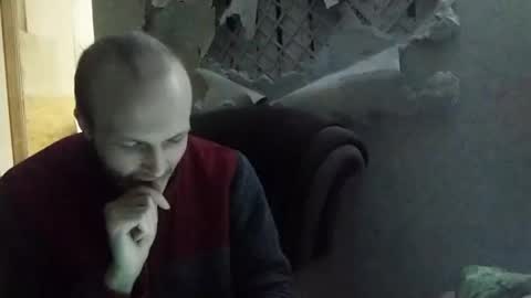 Snapshot of rostislav00 chatting on 02.28.25 Ros online show from 02.28.25