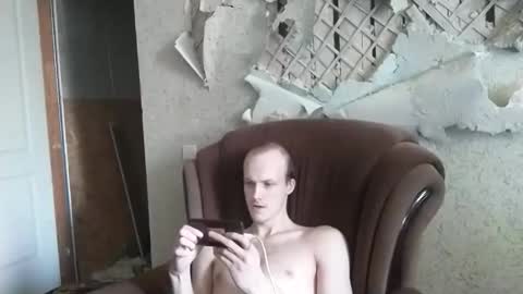 Snapshot of rostislav00 chatting on 03.07.25 Ros online show from 03.07.25