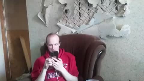 Snapshot of rostislav00 chatting on 03.08.25 Ros online show from 03.08.25