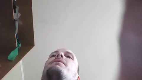 Snapshot of rostislav00 chatting on 10.04.25 Ros online show from 10.04.25