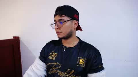 roswall25 online show from 02.04.26