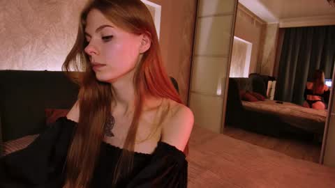 rosy_black_ online show from 12.15.24