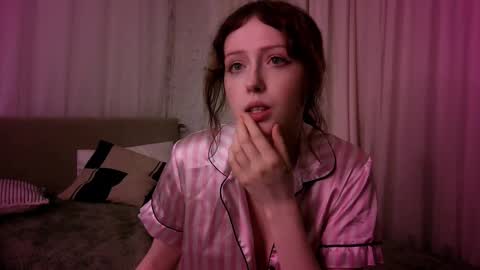 rosy_petal online show from 02.28.26