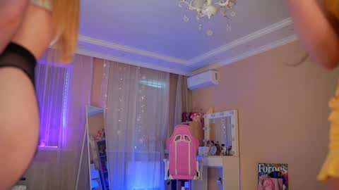 Hi Im Maria Check my Bio  online show from 10.20.25