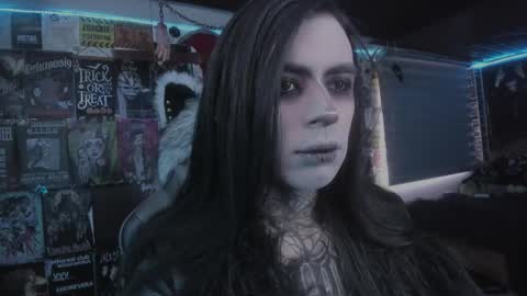 Snapshot of rotten_dreams chatting on 02.08.26 rot online show from 02.08.26