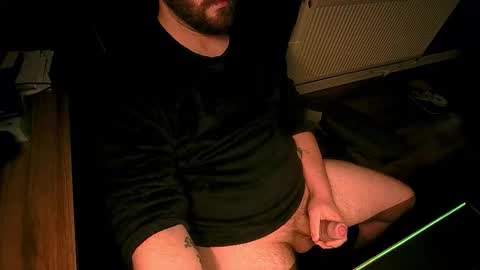 Snapshot of roughwonder chatting on 01.06.26 Luke online show from 01.06.26