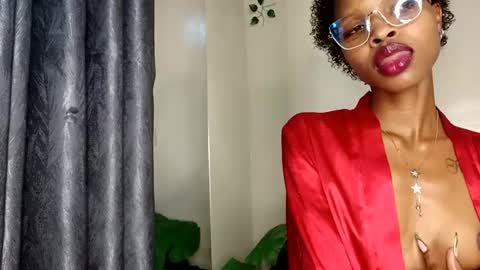 roundbootie online show from 06.17.26