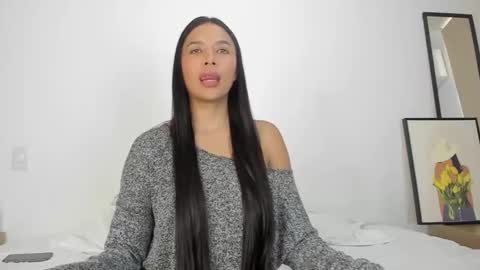 Snapshot of rouse_46 chatting on 10.19.25 Rouse online show from 10.19.25