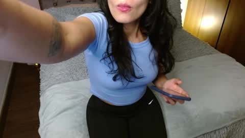 Rouss marie henao  online show from 12.24.24