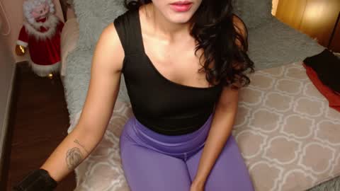 Rouss marie henao  online show from 12.30.24