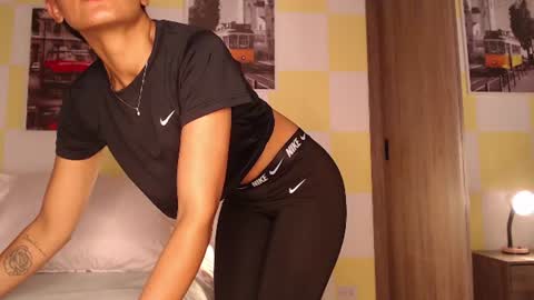 Snapshot of rouss_henao chatting on 06.26.26 Rouss marie henao online show from 06.26.26
