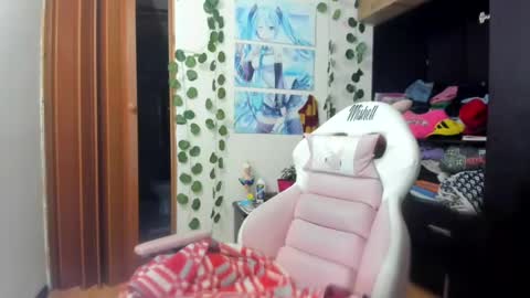 Snapshot of rousse_kitty69 chatting on 07.19.26 Daniela Ferreira online show from 07.19.26
