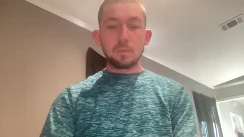 Snapshot of roussedylan1999 chatting on 12.14.25 Roussedylan1999 online show from 12.14.25