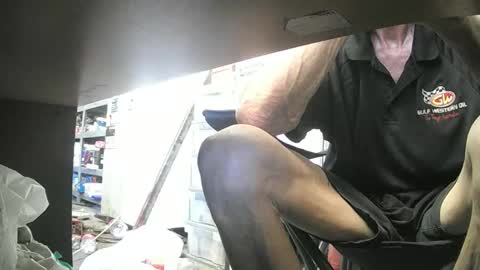 Snapshot of rover_ chatting on 11.28.25 rover_ online show from 11.28.25