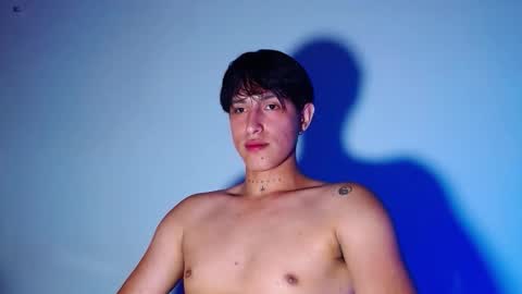 rowanboy23 online show from 01.18.26