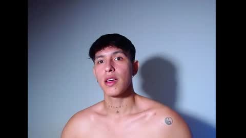 rowanboy23 online show from 06.17.26