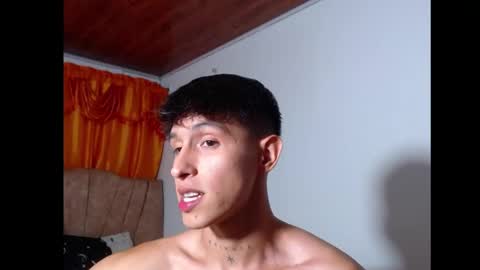 Snapshot of rowanboy23 chatting on 07.26.26 rowanboy23 online show from 07.26.26