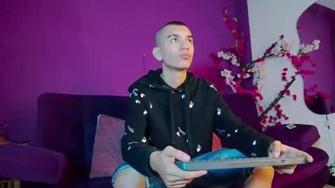 Rowan online show from 09.18.25