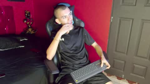 Rowan online show from 10.01.25