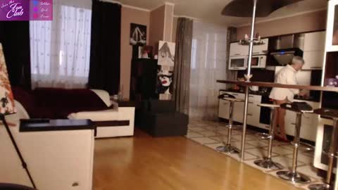 Roxana online show from 01.16.25