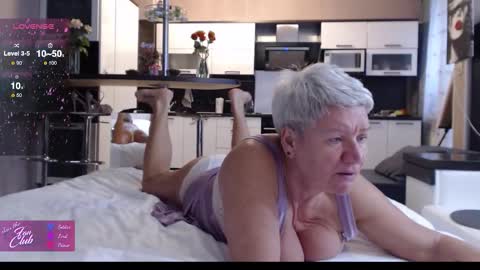 Roxana online show from 10.26.25