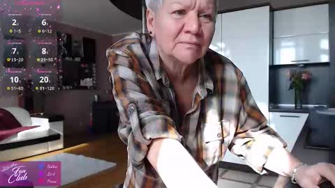 Snapshot of roxana_brooks chatting on 03.20.26 Roxana online show from 03.20.26