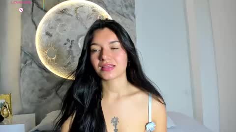 roxanaborns online show from 11.09.25