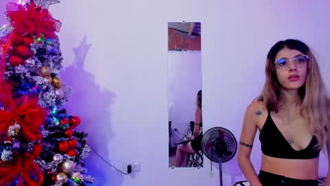 roxy online show from 12.04.24