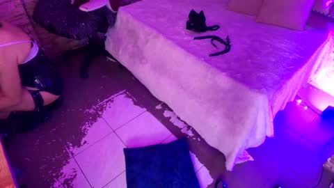 Snapshot of roxanne_han chatting on 03.18.26 roxanne_han online show from 03.18.26