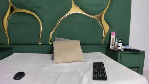 Snapshot of roxannebloom chatting on 02.20.26 RoxanneBloom online show from 02.20.26