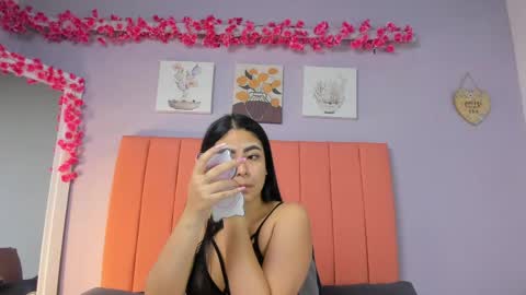 Snapshot of roxanneowens chatting on 06.02.26 Juliana 3 online show from 06.02.26