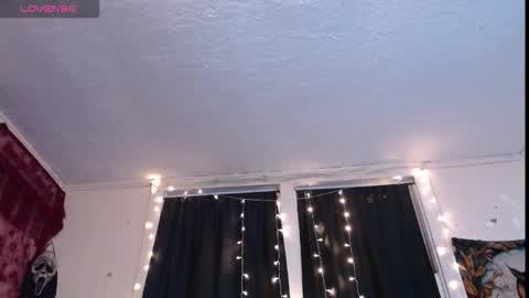 Snapshot of roxanneroulette chatting on 03.04.26 Silver online show from 03.04.26