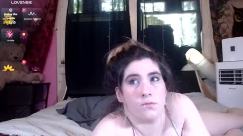 Snapshot of roxanneroulette chatting on 06.28.26 Silver online show from 06.28.26