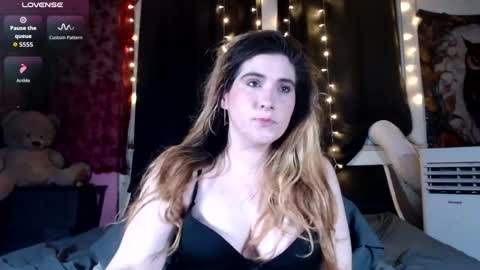 Snapshot of roxanneroulette chatting on 07.12.26 Silver online show from 07.12.26