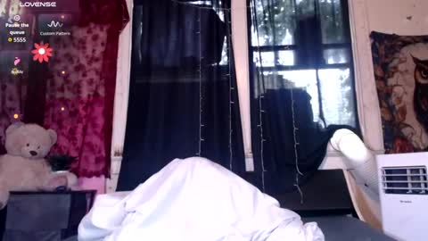 Snapshot of roxanneroulette chatting on 07.18.26 Silver online show from 07.18.26