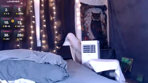 Snapshot of roxanneroulette chatting on 07.19.26 Silver online show from 07.19.26