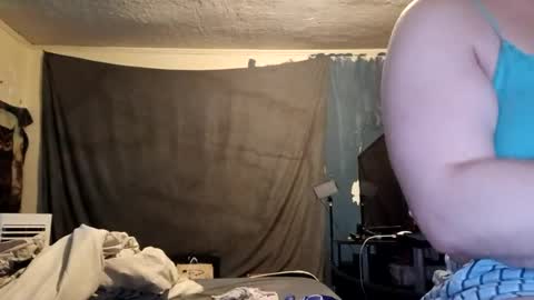 Snapshot of roxanneroulette chatting on 07.24.26 Silver online show from 07.24.26