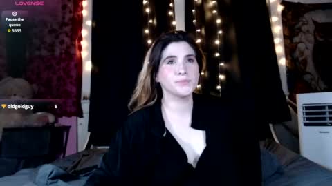 Snapshot of roxanneroulette chatting on 07.30.26 Silver online show from 07.30.26