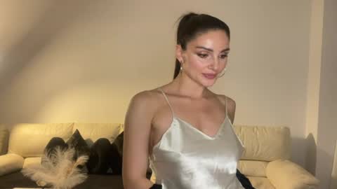 Snapshot of roxellesilvara chatting on 08.03.26 Roxy online show from 08.03.26