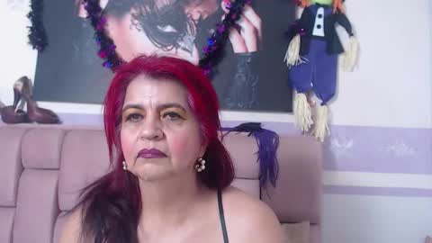 Snapshot of roxettemature chatting on 10.19.25 RoxetteMature online show from 10.19.25