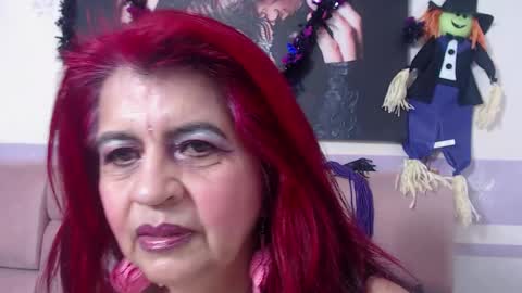 Snapshot of roxettemature chatting on 10.20.25 RoxetteMature online show from 10.20.25