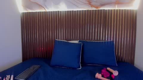 Roxie  online show from 09.16.25