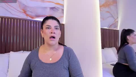 Roxie  online show from 10.10.25